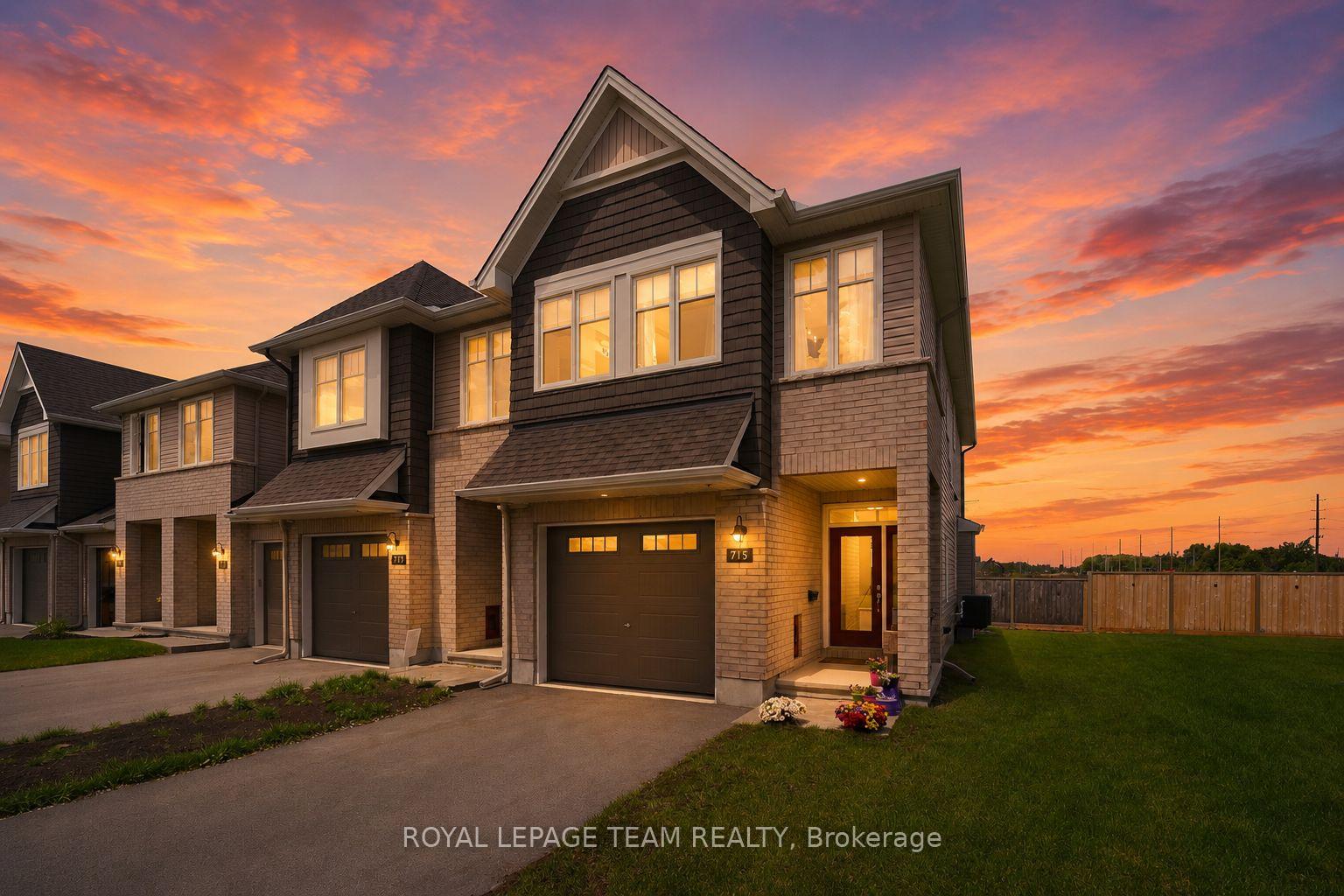 715 Maverick Crescent, Stittsville - Munster - Richmond, ON, exterior