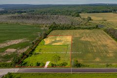 570 Curry Road, Penetanguishene, ON, exterior
