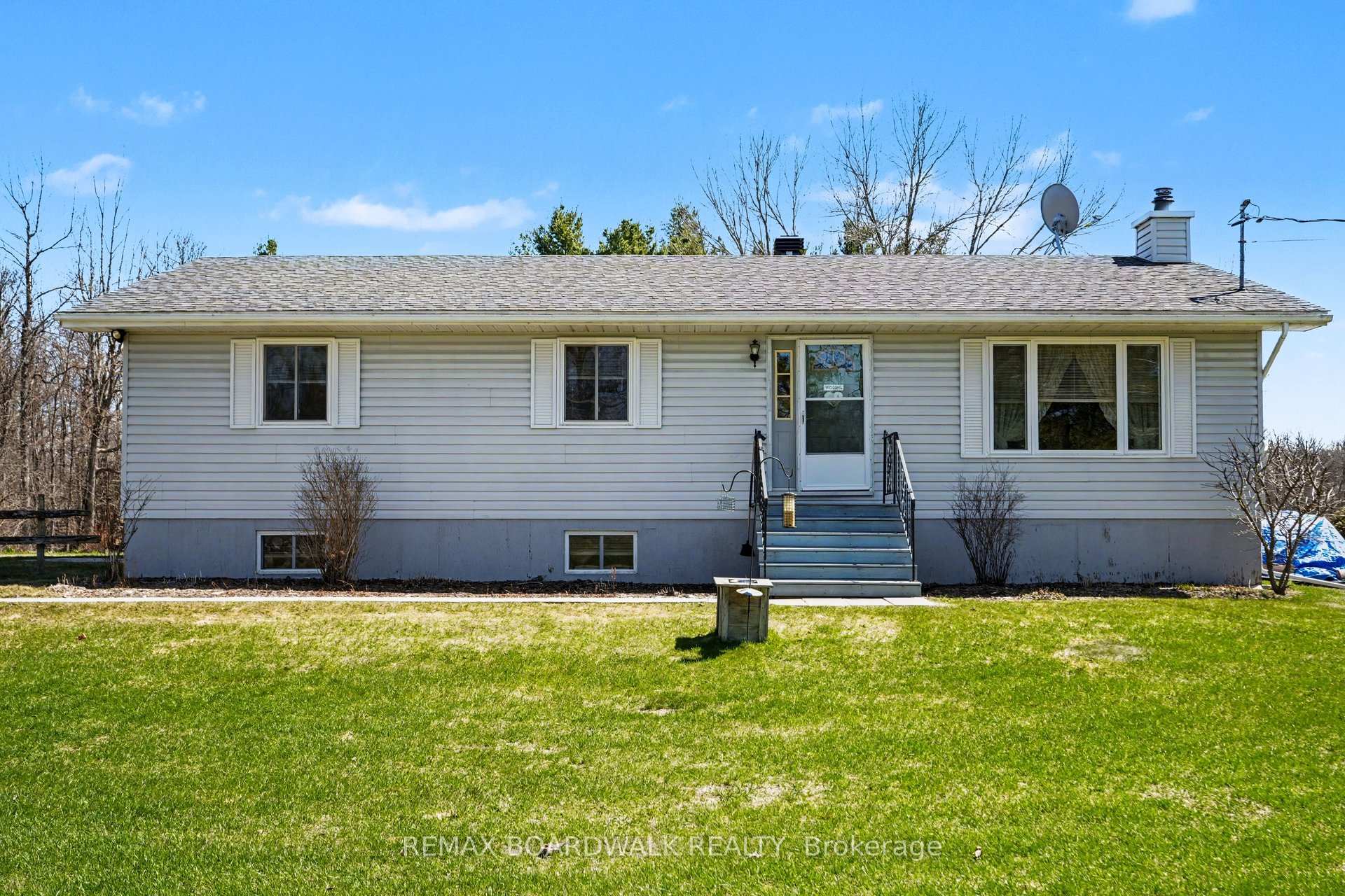1283 Bathurst 5th Concession, Tay Valley, ON, exterior