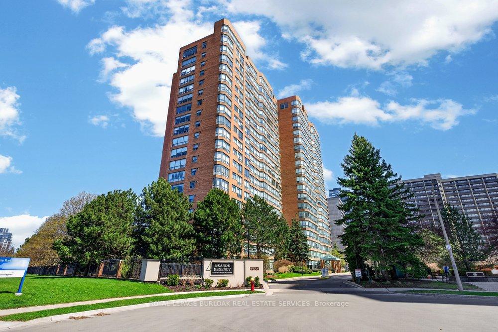 1503 - 1276 Maple Crossing Boulevard, Burlington, ON, exterior