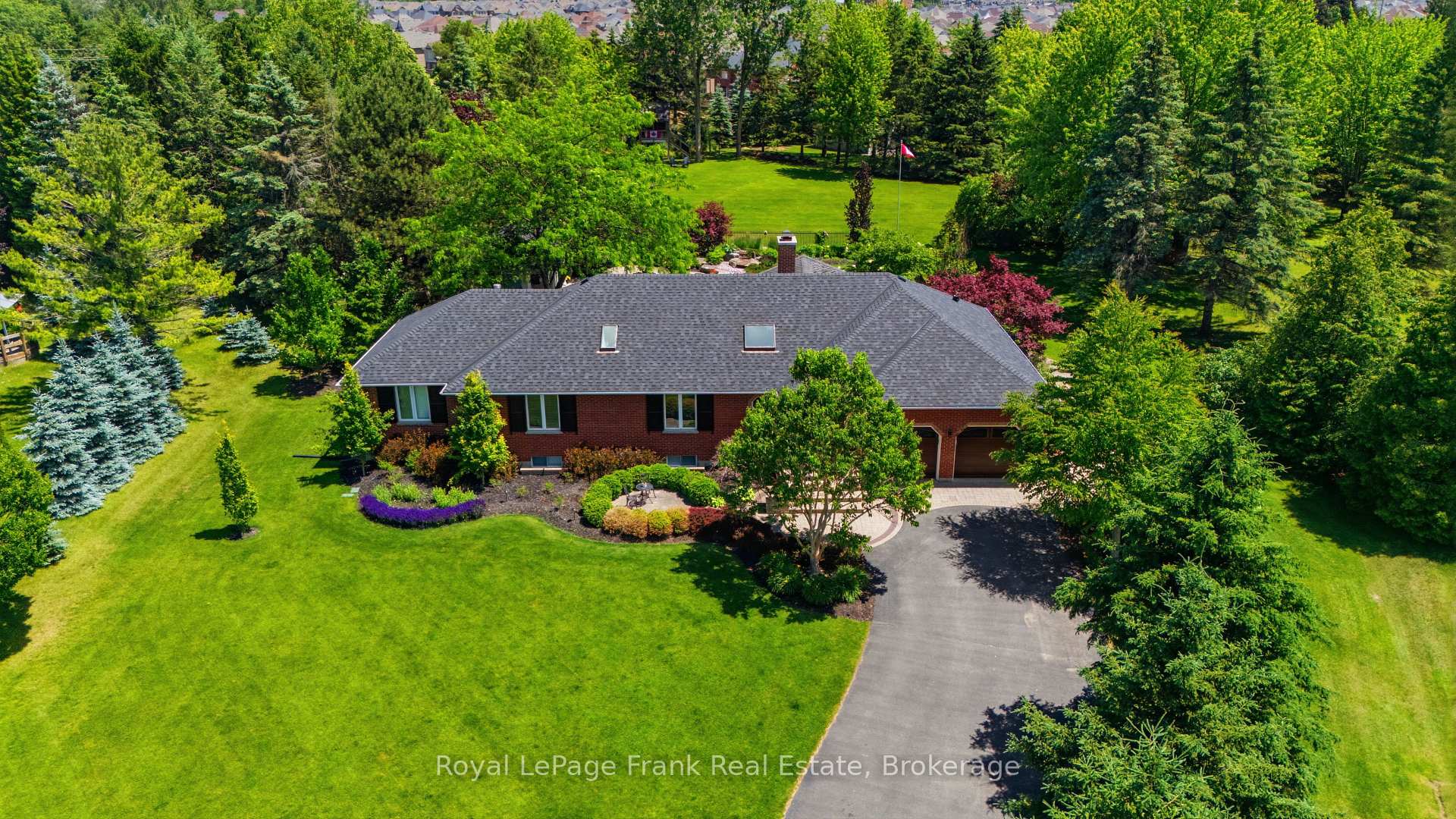 5 Craig Court, Clarington, ON, exterior