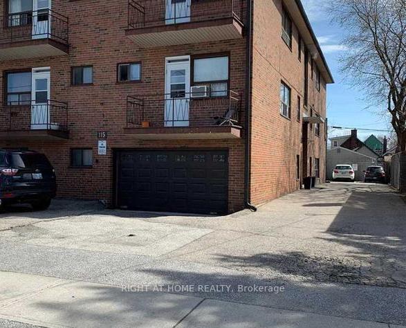 4 - 115 Eighth Street, Toronto W06, ON, exterior