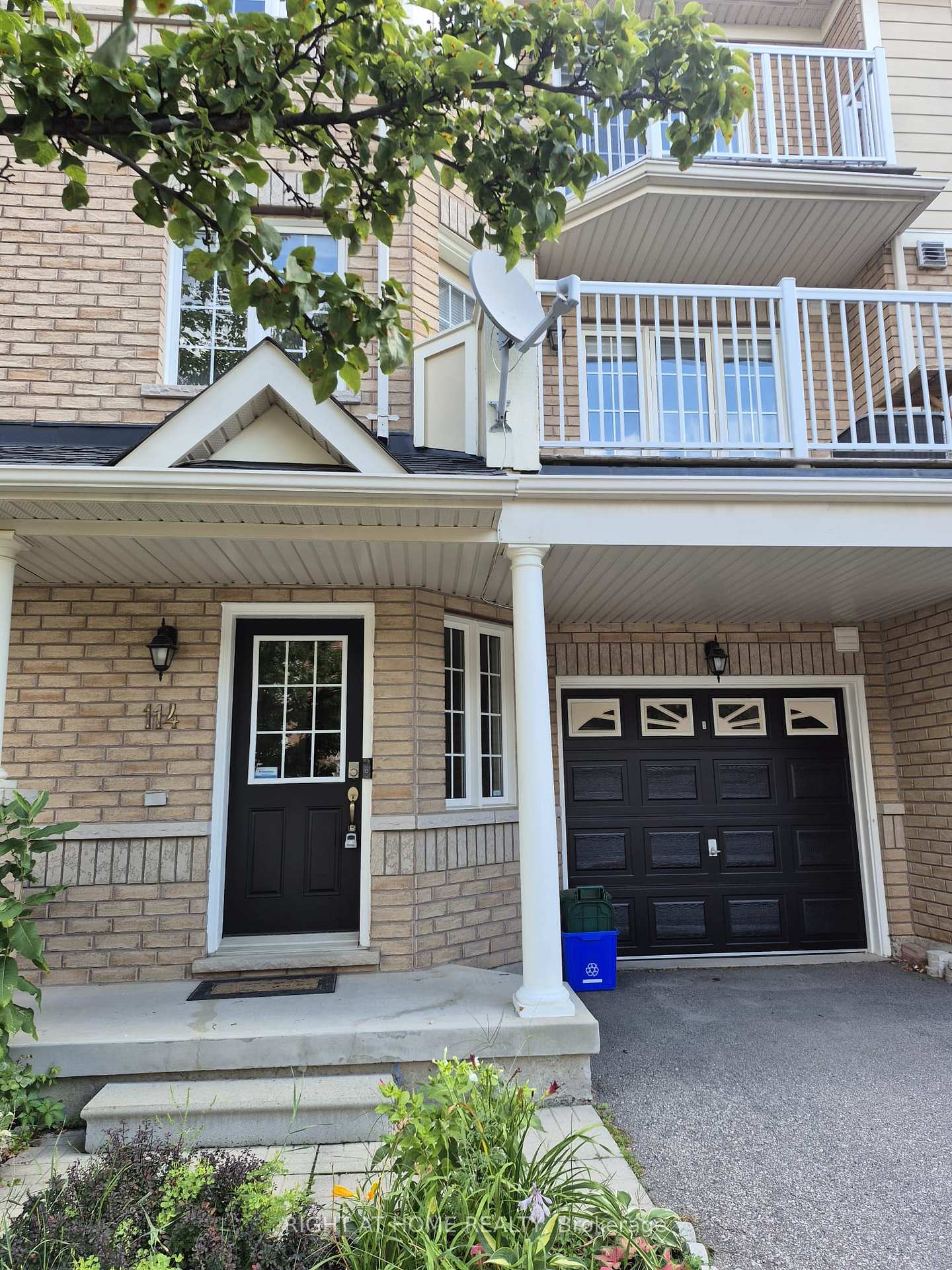 114 - 620 Ferguson Drive, Milton, ON, exterior