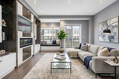 3910 Major Mackenzie Drive, Vaughan, ON, exterior