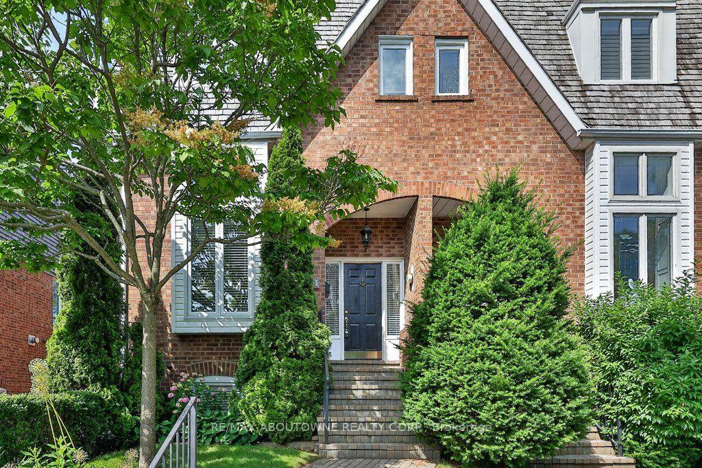 86 Forsythe Street, Oakville, ON, exterior
