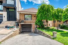49 Montcalm Avenue, Toronto W04, ON, exterior