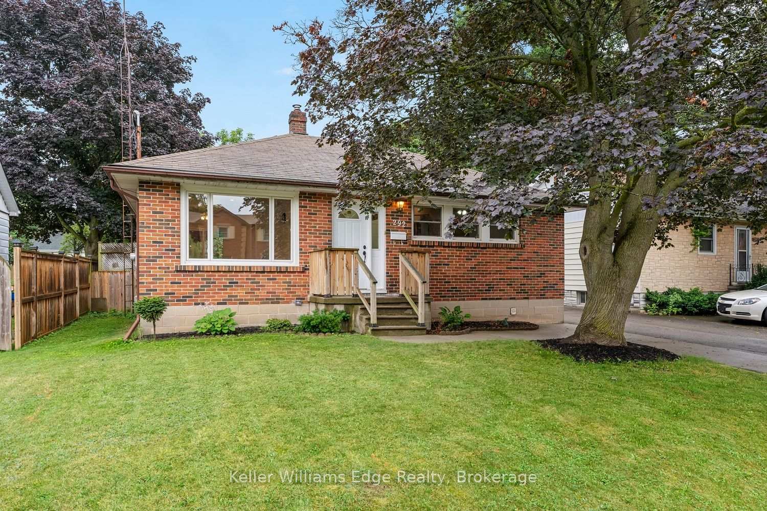 292 Mill Street E, Halton Hills, ON, exterior