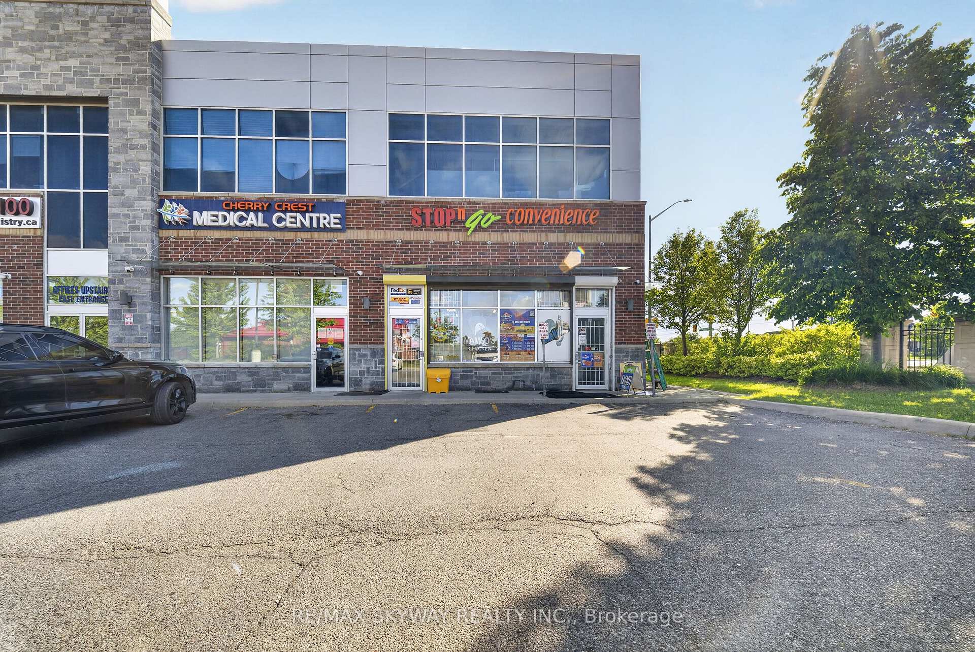 8 - 5 Cherrycrest Drive, Brampton, ON, exterior