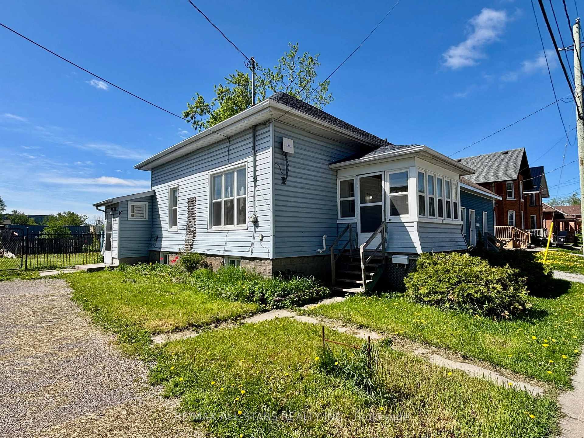 81 Durham Street W, Kawartha Lakes, ON, exterior