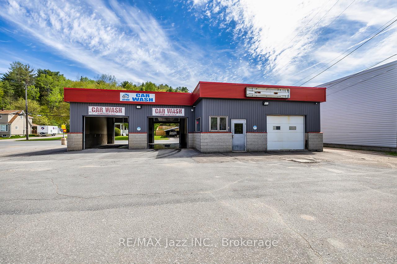 58 Cleak Street, Bancroft, ON, exterior