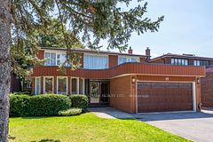 17 Twin Circle Court, Toronto C07, ON, exterior