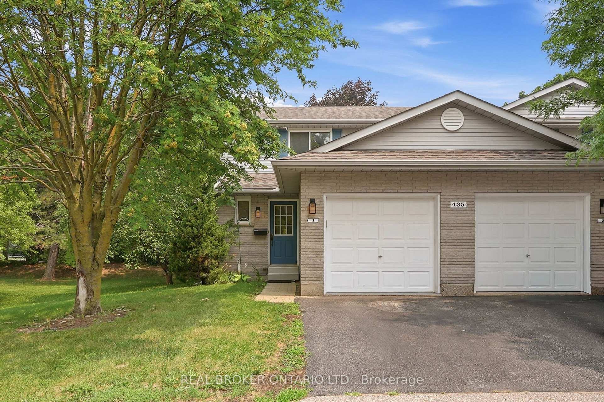 1 - 435 Kingscourt Drive, Waterloo, ON, exterior