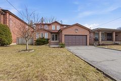 107 Pemberton Avenue, Toronto C14, ON, exterior