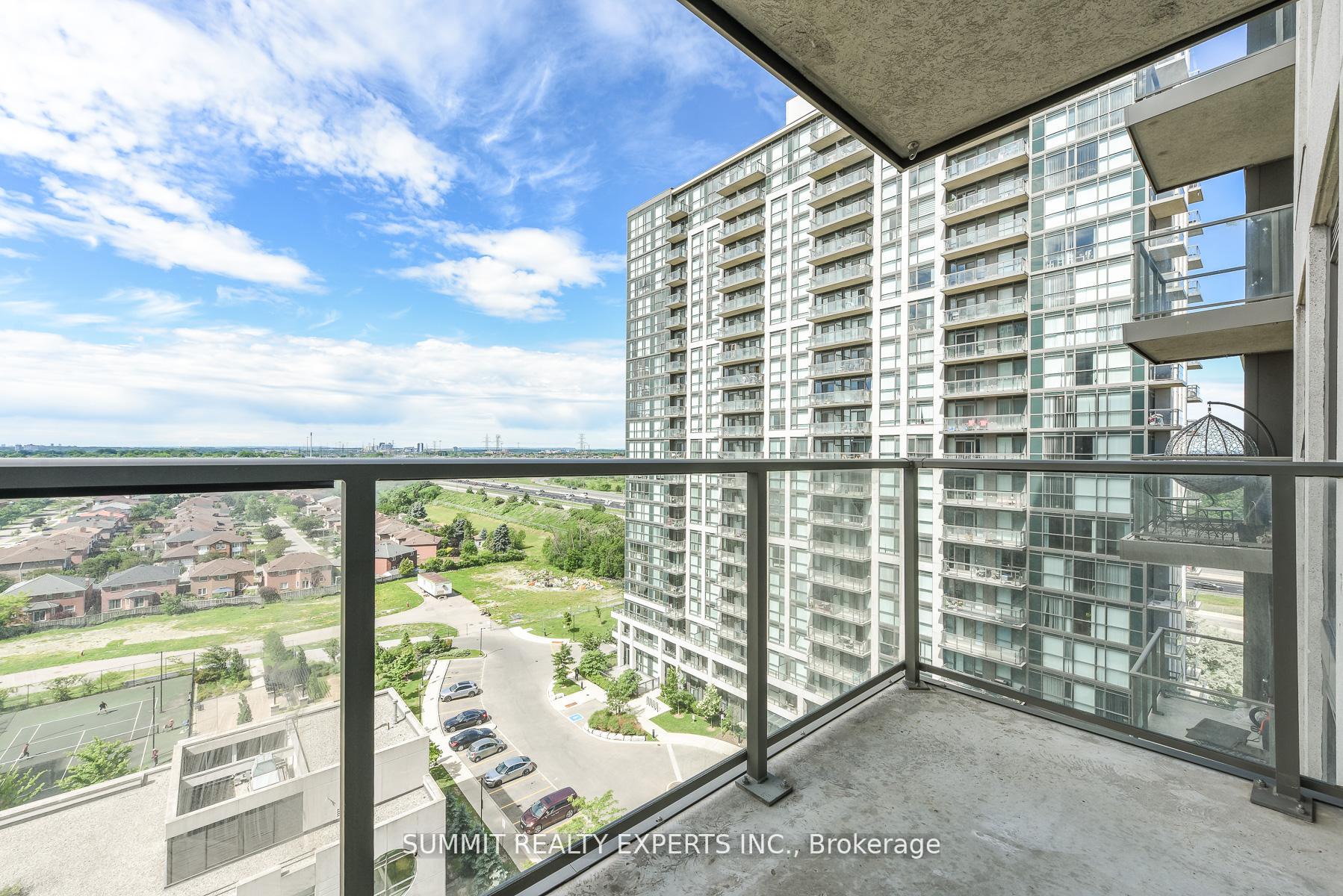 374 - 220 Gord Canning Drive, Blue Mountains, ON, exterior