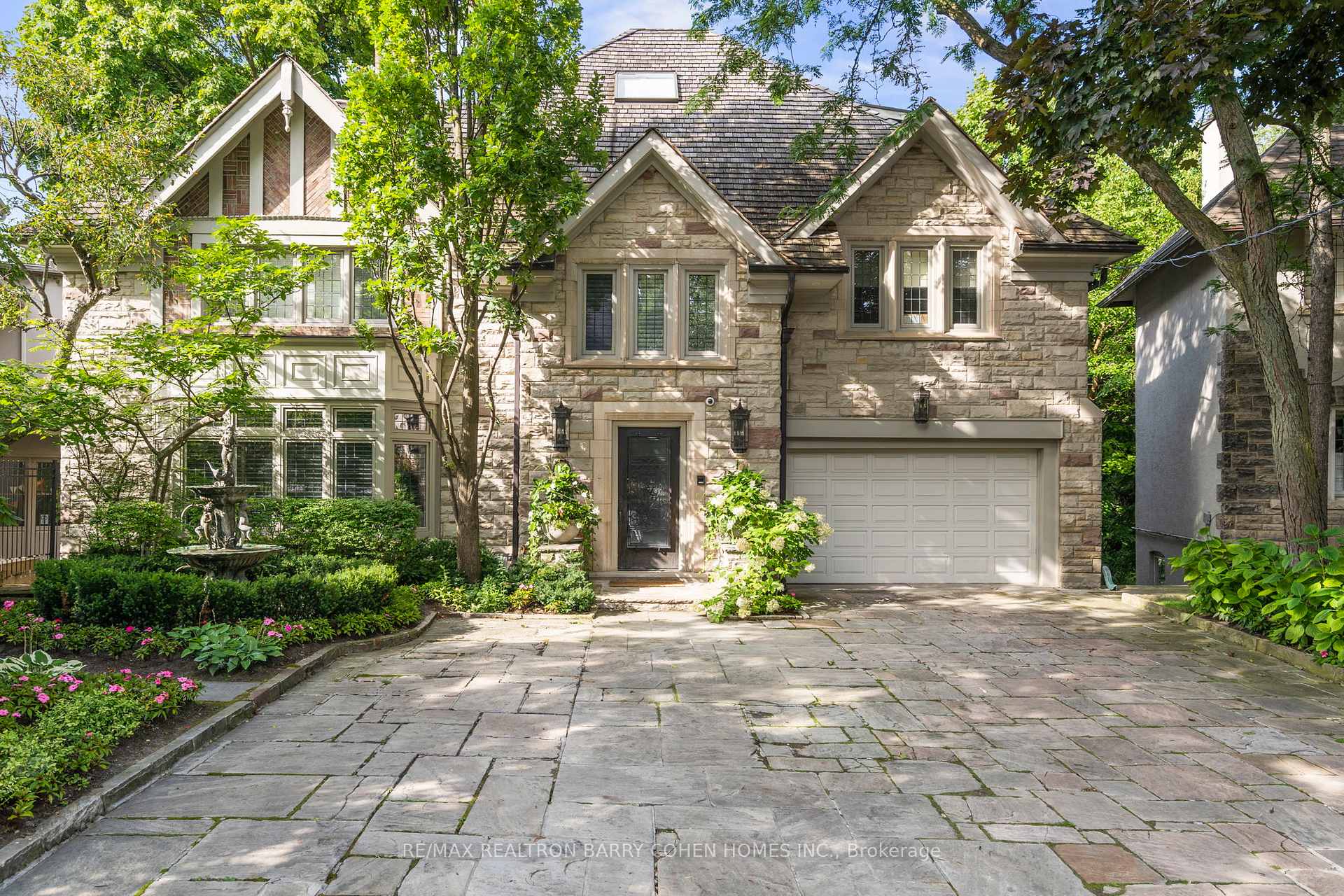 11 Ormsby Crescent, Toronto C03, ON, exterior
