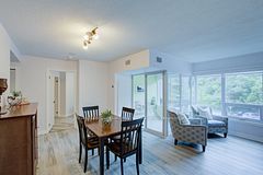 305 - 237 King Street W, Cambridge, ON, exterior