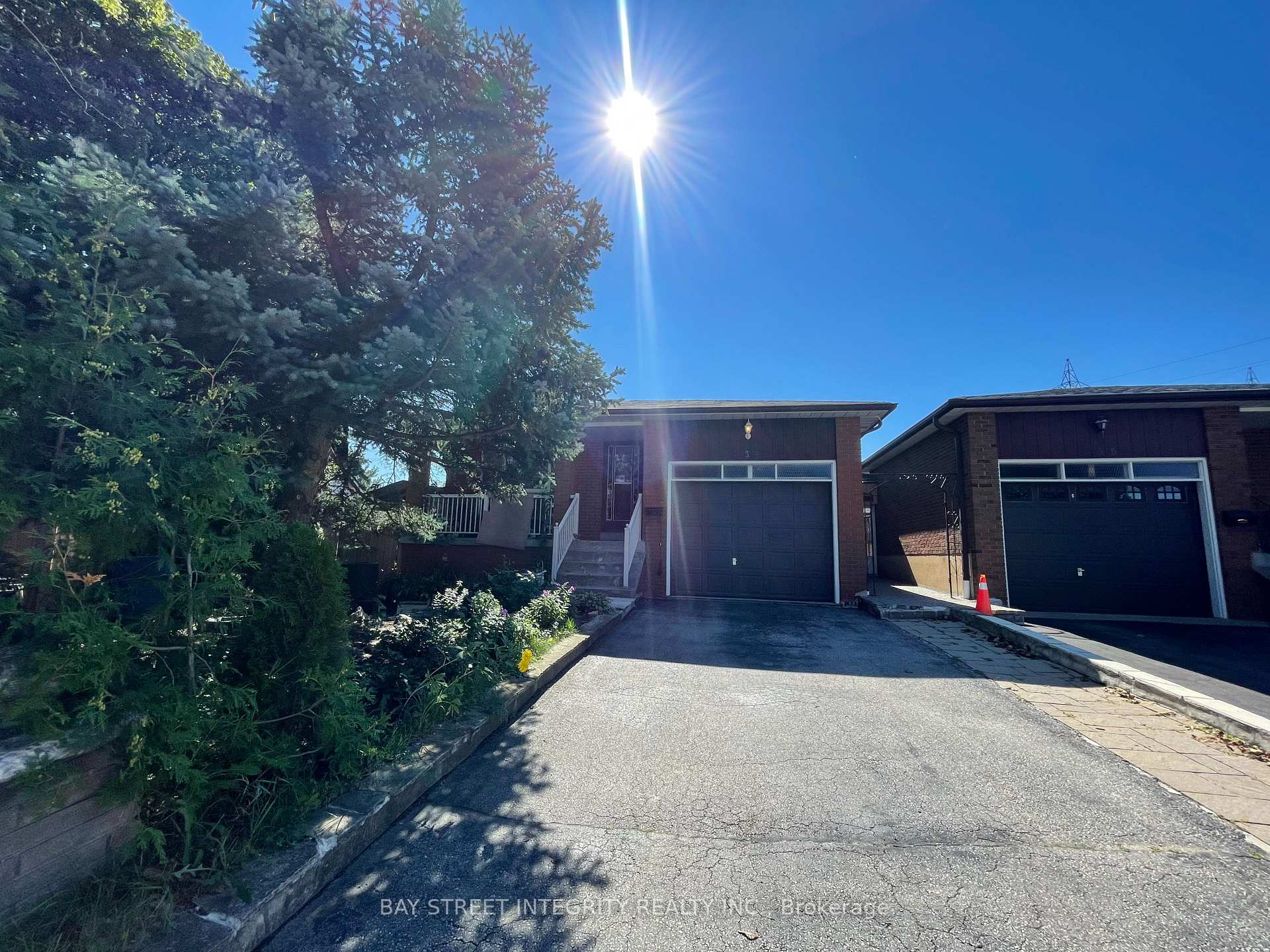 34 Iangrove Terrace, Toronto E05, ON, exterior