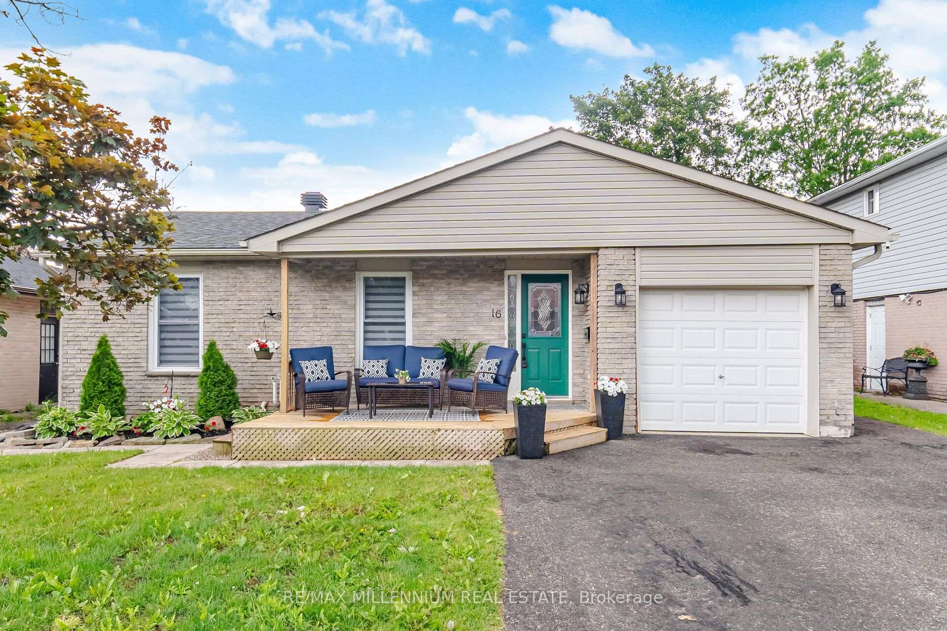 16 Brenda Boulevard, Orangeville, ON, exterior