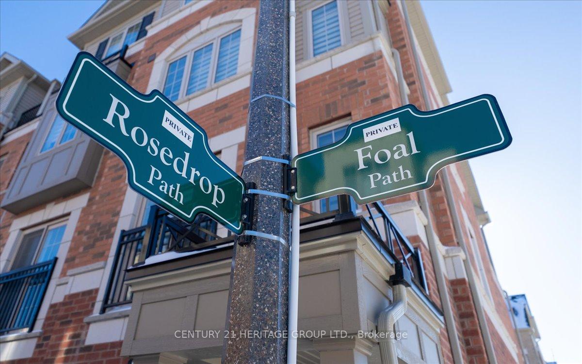 258 - 32 Foal Path S, Oshawa, ON, exterior