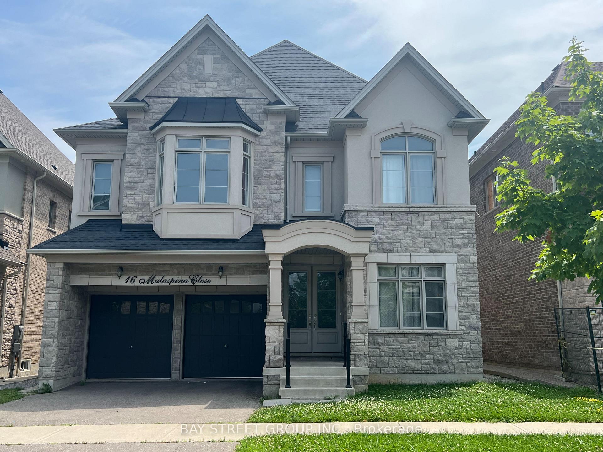 16 Malaspina Close, Brampton, ON, exterior
