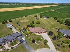 18 Featherstone Avenue, Haldimand, ON, exterior