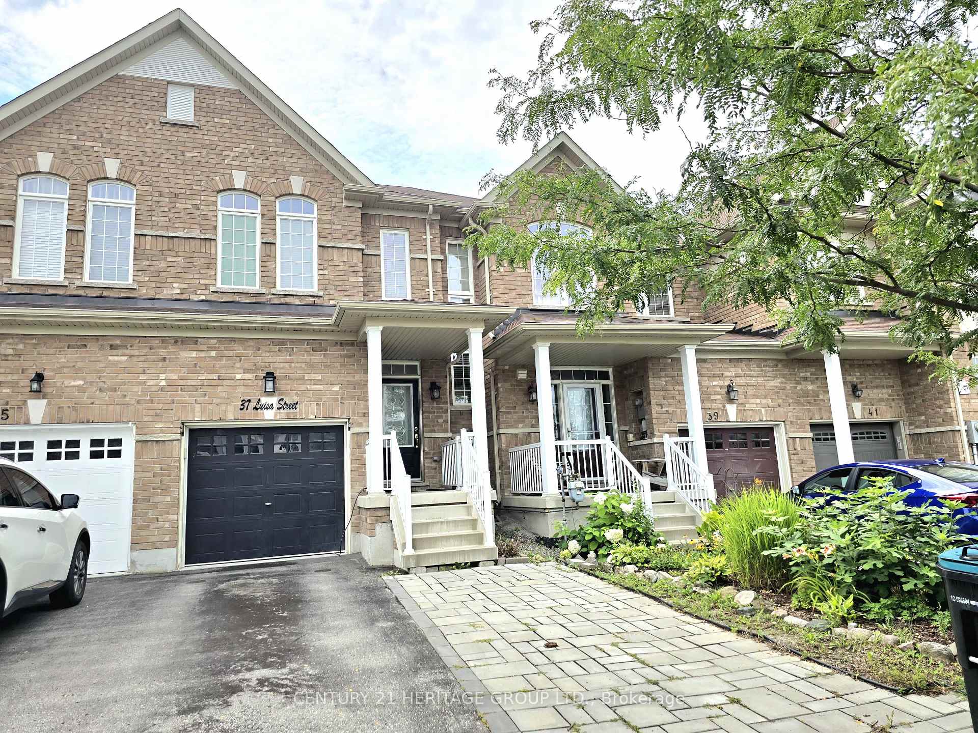 37 Luisa Street, Bradford West Gwillimbury, ON, exterior