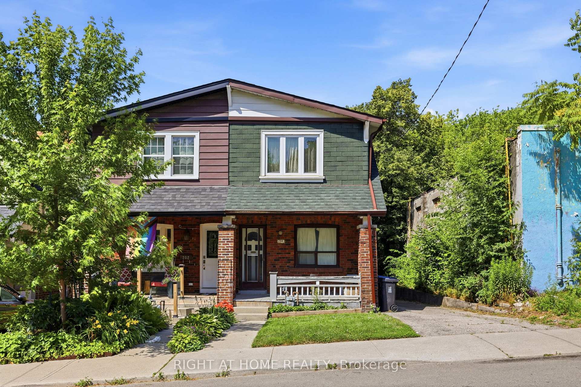 204 Highfield Road, Toronto E01, ON, exterior