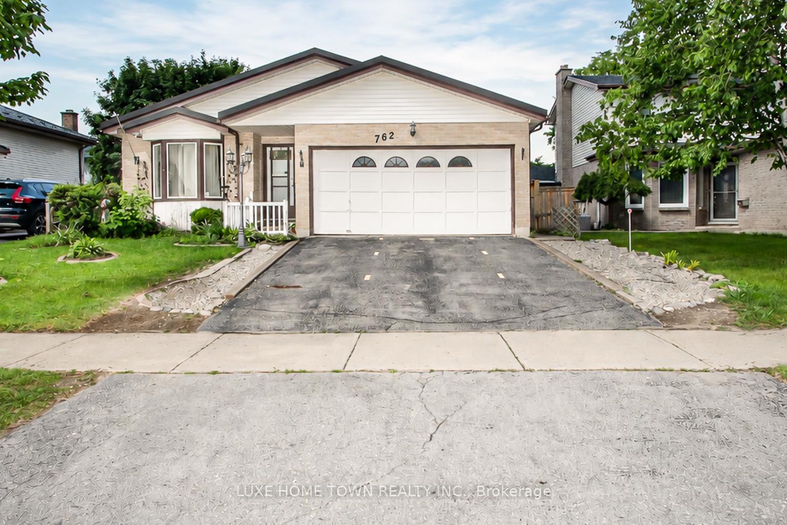 762 RAILTON Avenue, London East, ON, exterior