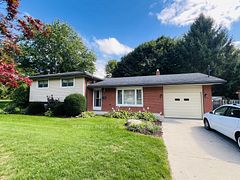 128 Erie Avenue, Middlesex Centre, ON, exterior