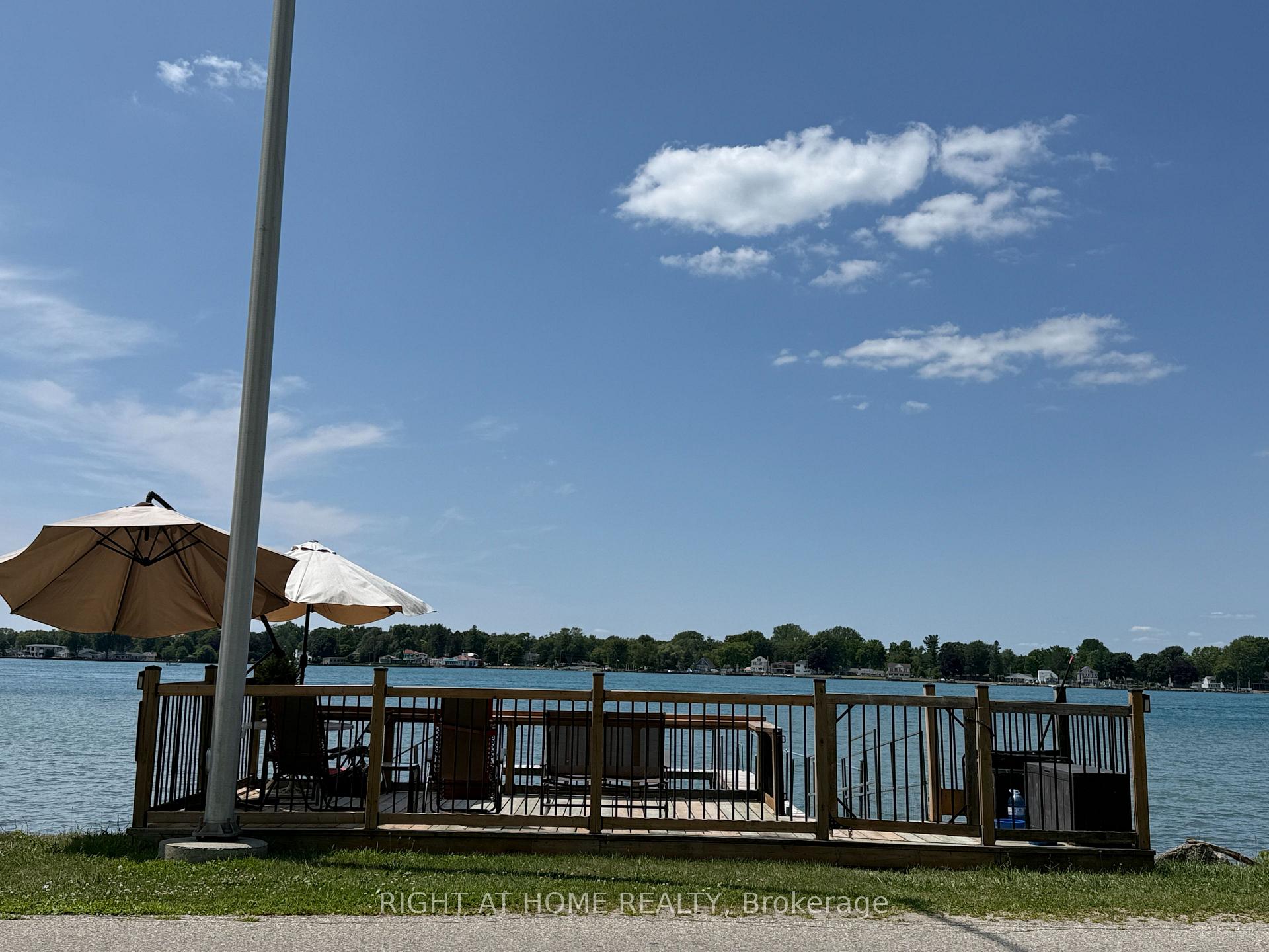 2024 River Road, Chatham-Kent, ON, exterior