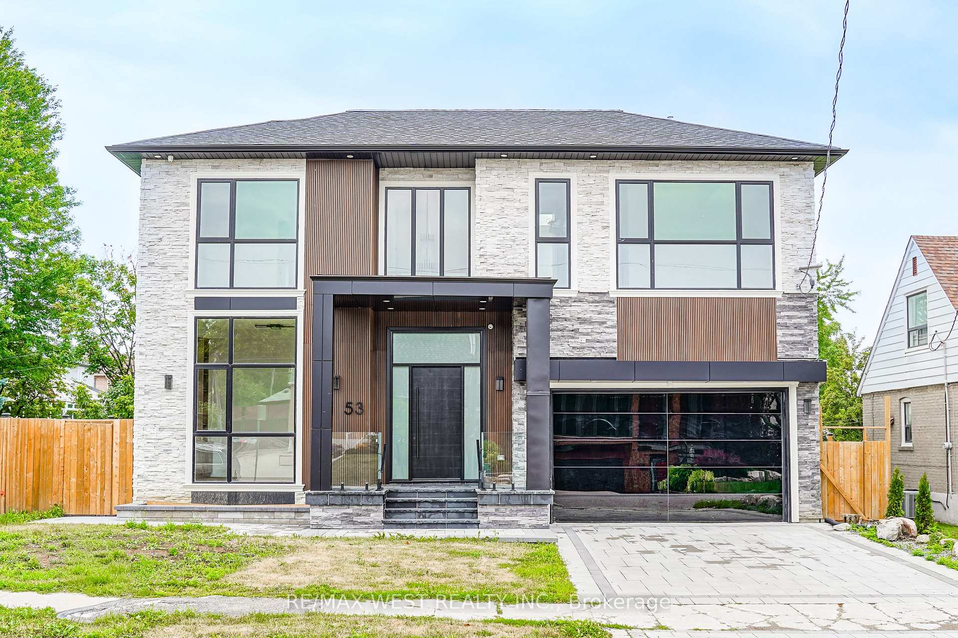 53 Celt Avenue, Toronto W04, ON, exterior