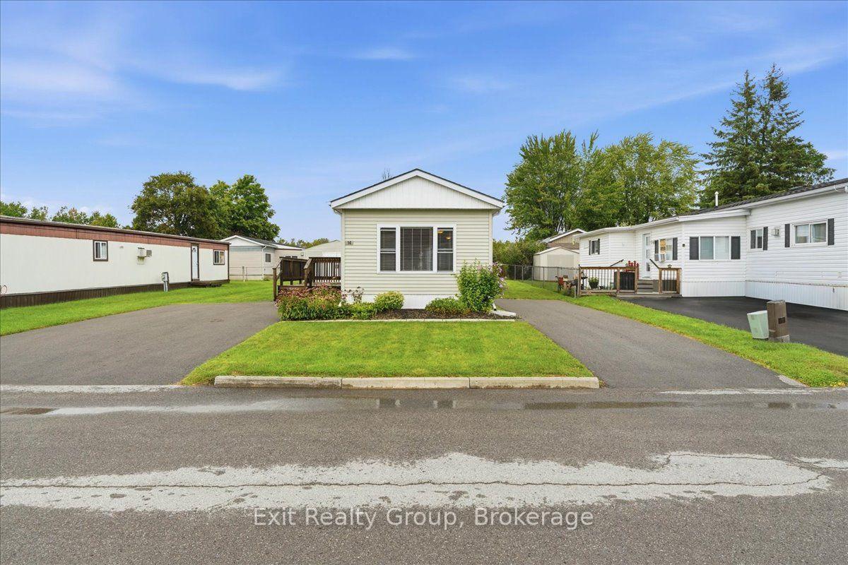 14 Nightingale Lane, Quinte West, ON, exterior