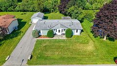 30 Damsel Circle, Georgina, ON, exterior