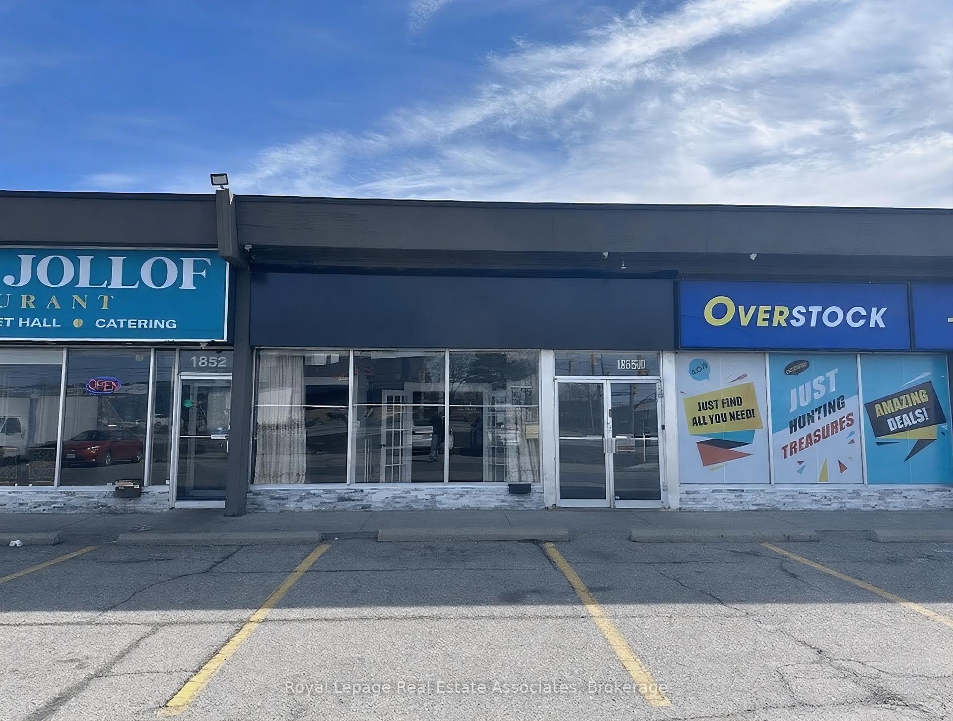 1850 Dundas Street, Mississauga, ON, exterior
