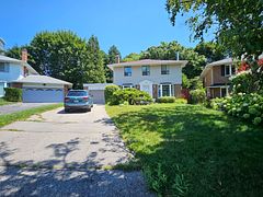 27 Ringwood Crescent, Toronto C15, ON, exterior