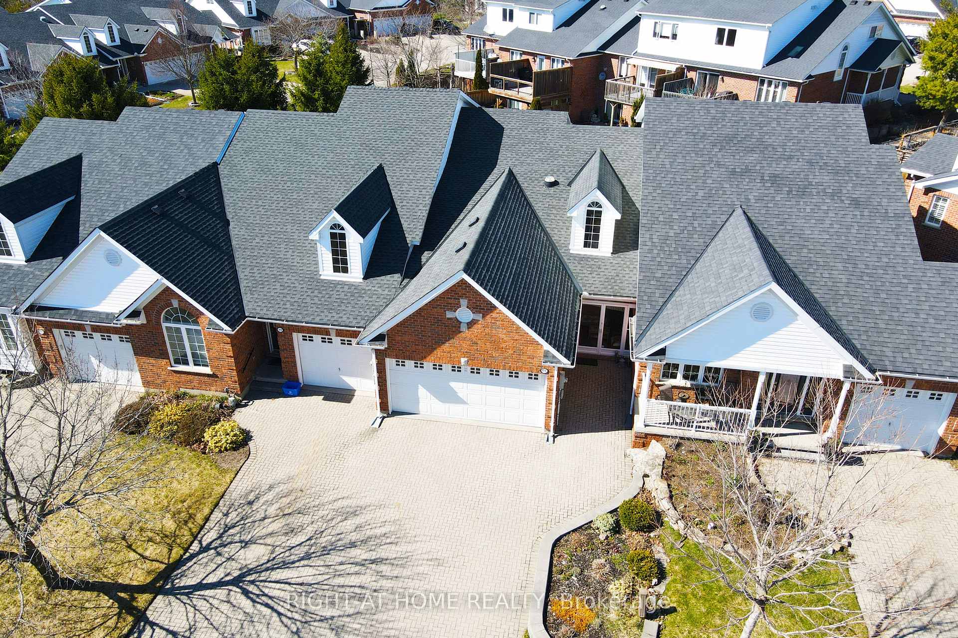 174 Riverwalk Place, Guelph/Eramosa, ON, exterior