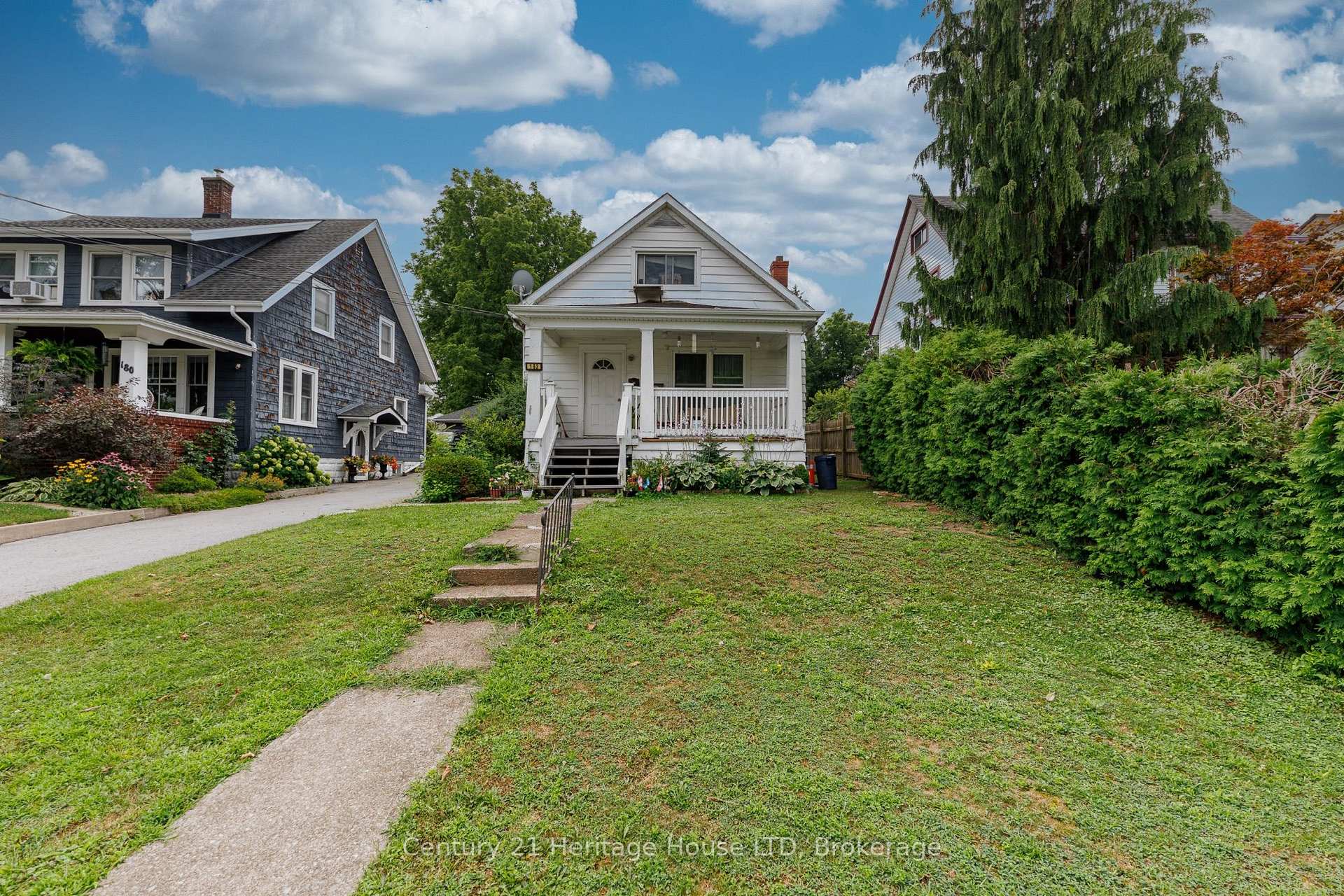 182 Bertie Street, Fort Erie, ON, exterior