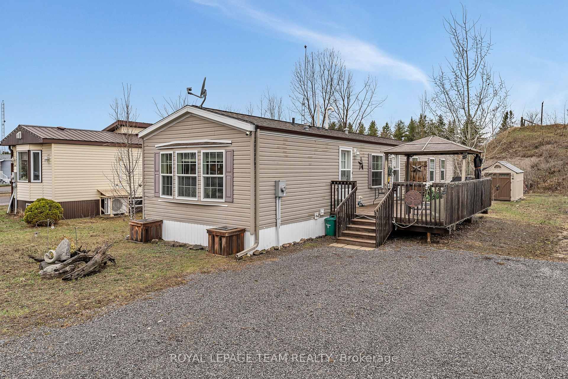 6707 Chris Tierney Private, Greely - Metcalfe - Osgoode - Vernon and Area, ON, exterior