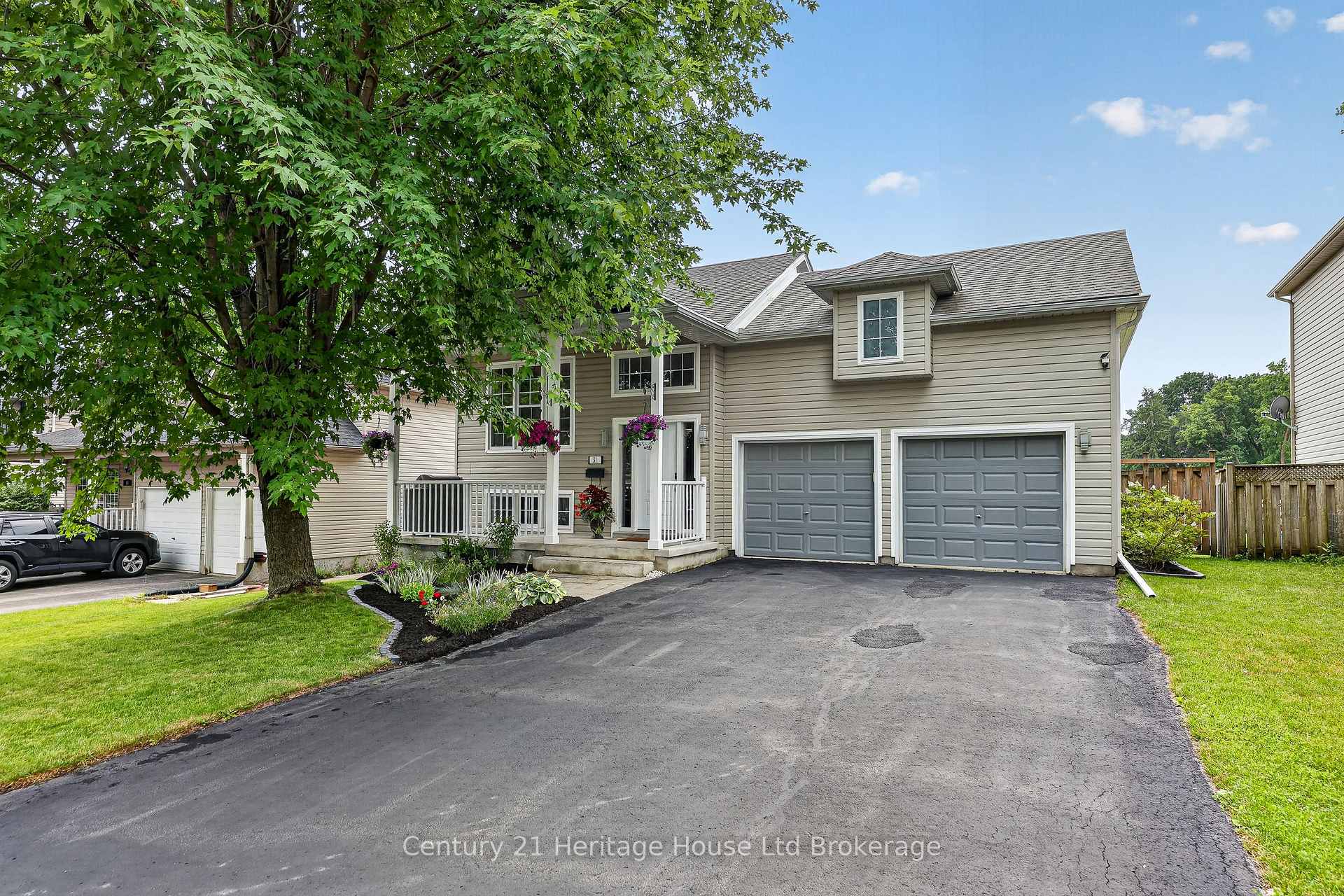 31 Owen Street, Ingersoll, ON, exterior