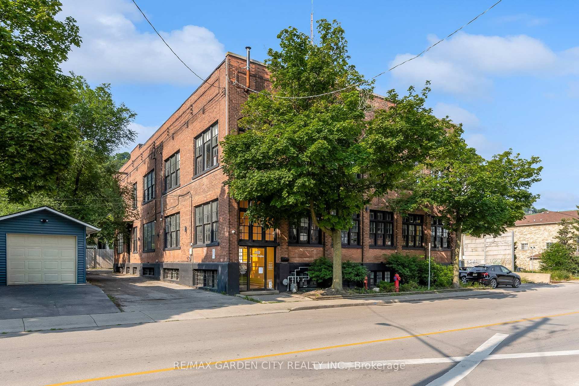 B 2 - 468 Cumberland Avenue, Hamilton, ON, exterior