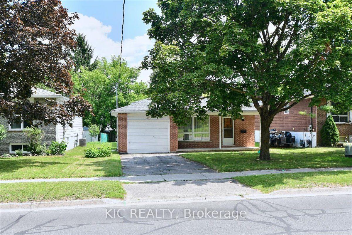 30 Kawartha Heights Boulevard, Peterborough, ON, exterior
