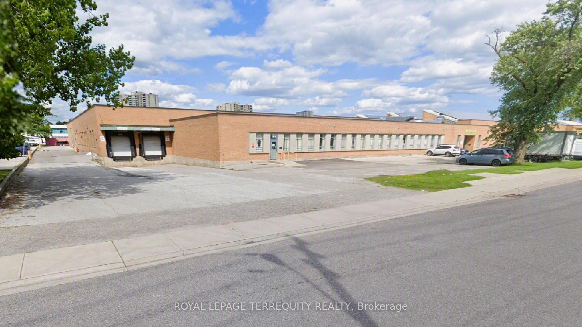 122 Industry Street, Toronto W04, ON, exterior
