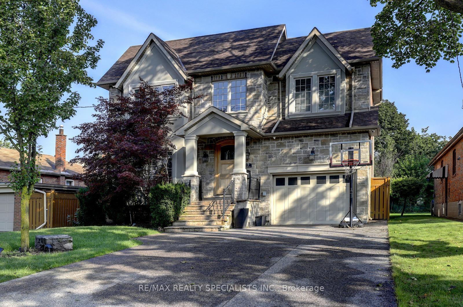 7 Fairlin Drive, Toronto W08, ON, exterior