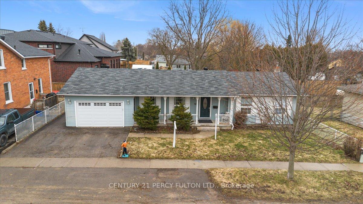 5 Durham Street, Clarington, ON, exterior
