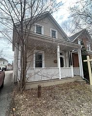 862 George Street N, Peterborough, ON, exterior