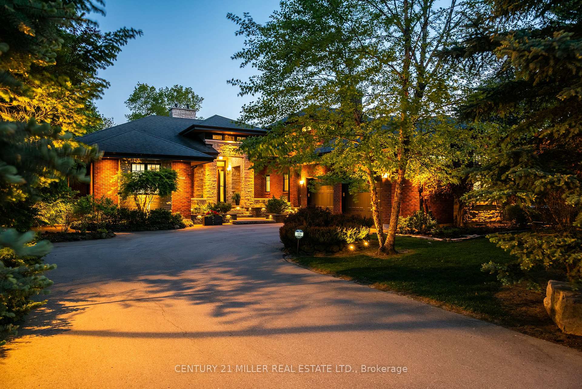 5316 Drenkelly Court, Mississauga, ON, exterior