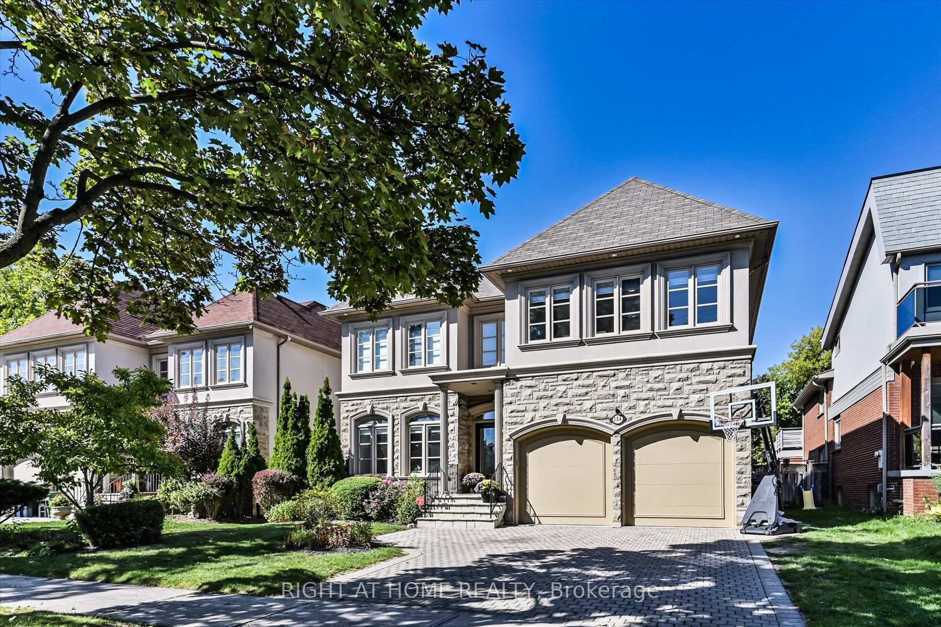 154 Charlton Boulevard, Toronto C07, ON, exterior