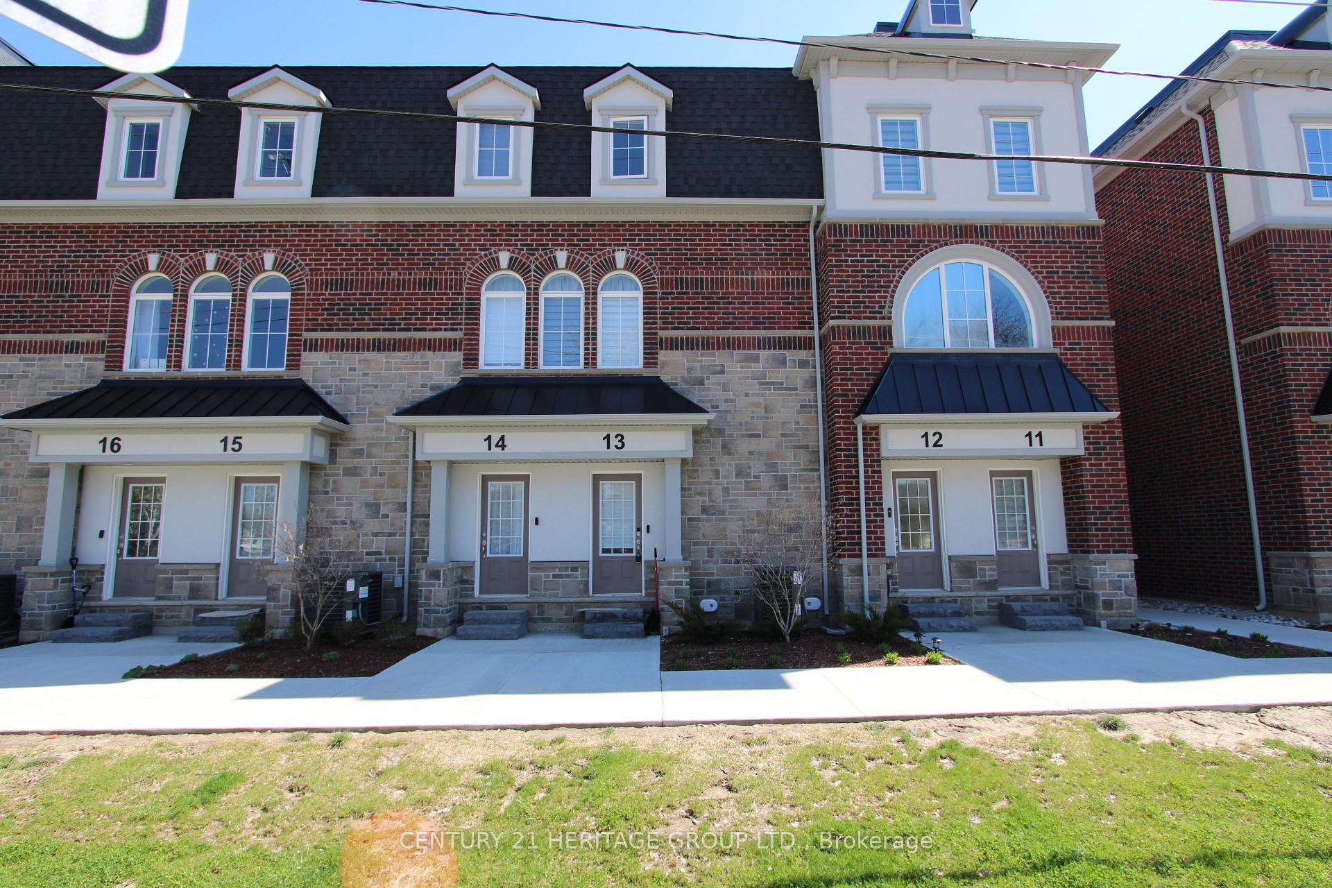13 - 677 Park Road N, Brantford, ON, exterior