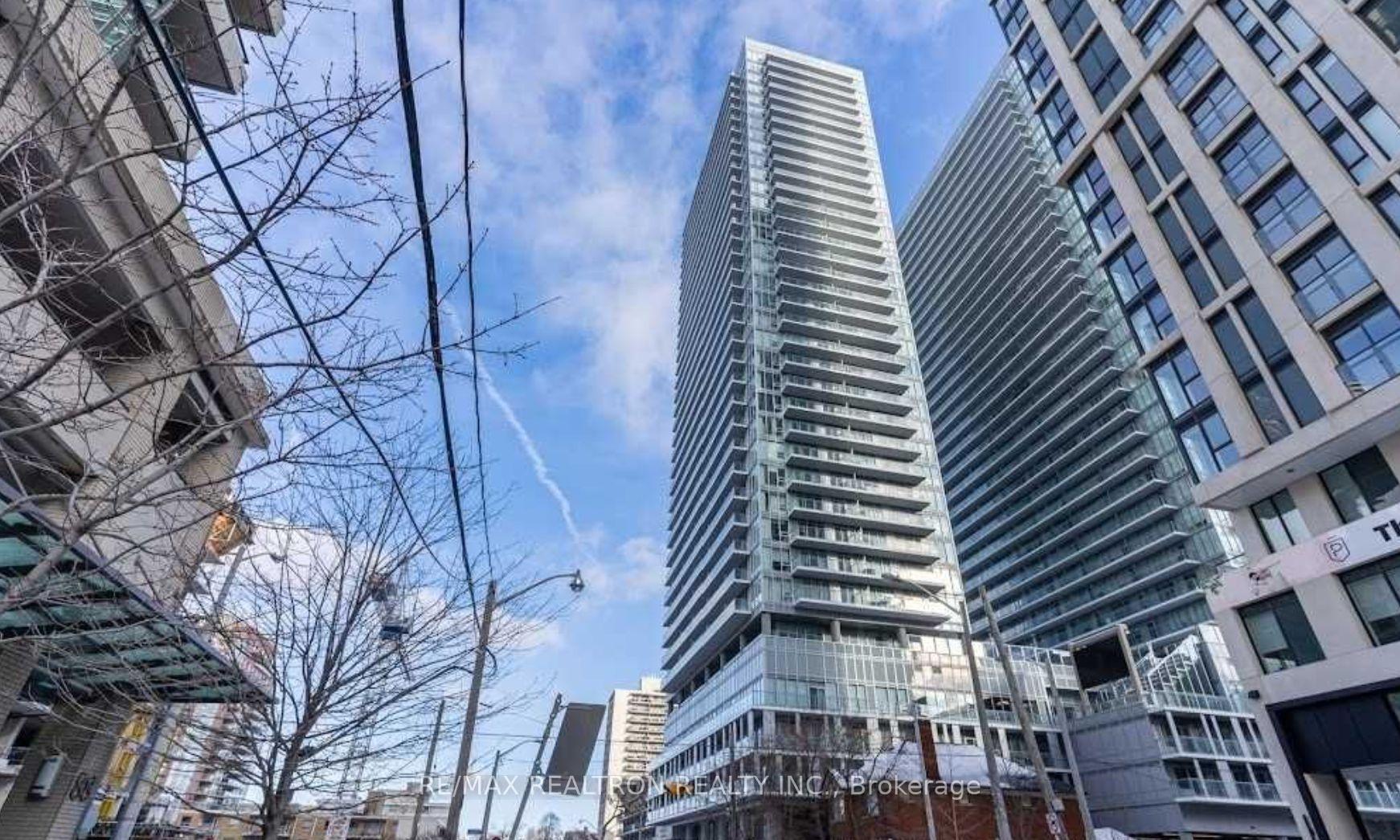 3407 - 99 Broadway Avenue, Toronto C10, ON, exterior