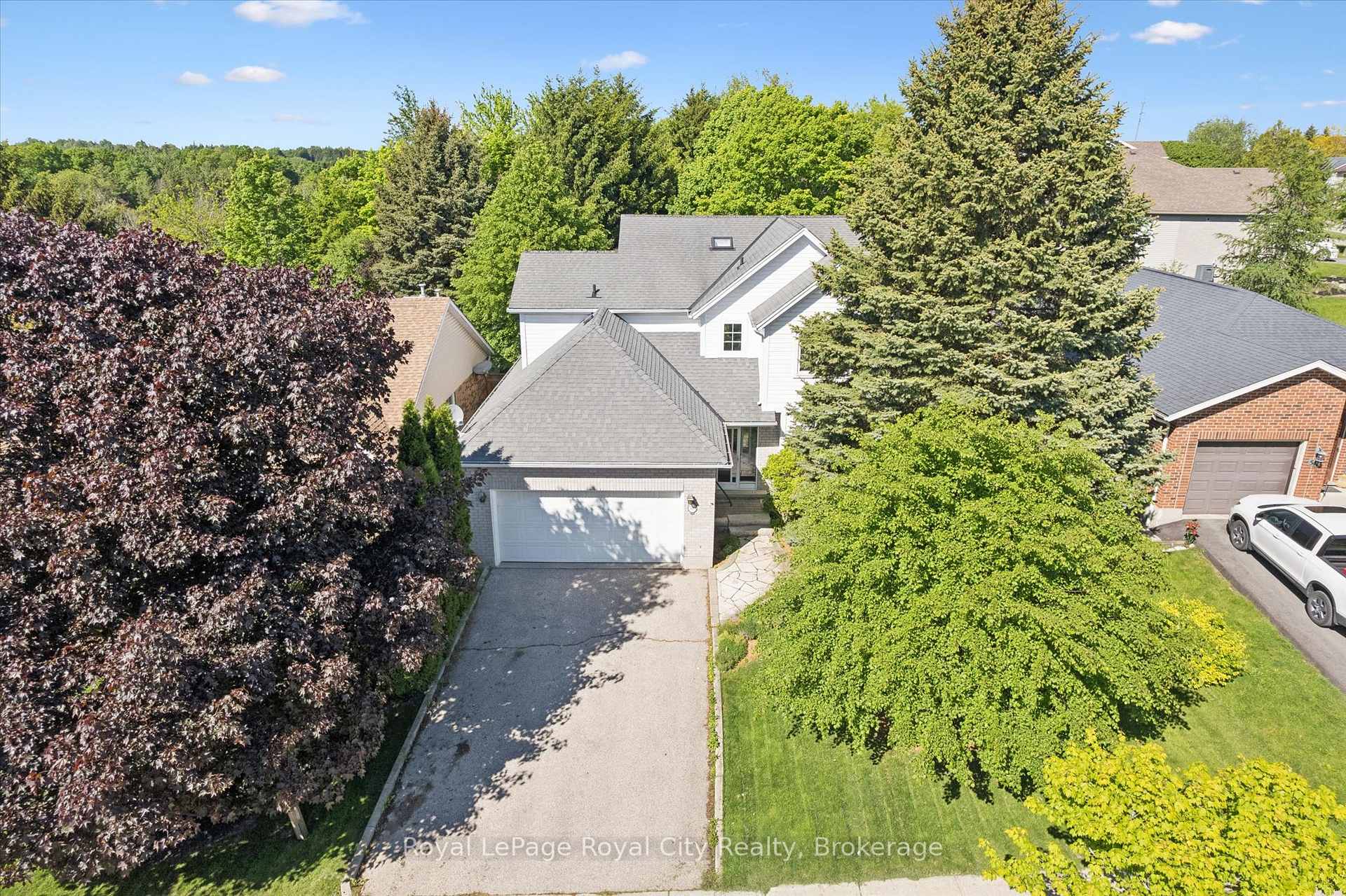 539 Harvey Street, Centre Wellington, ON, exterior